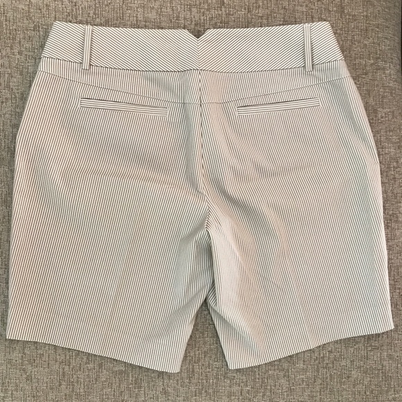 Express Design Studio striped shorts - Picture 2 of 8